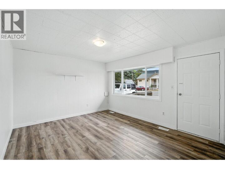 Property Photo:  2564 Coutlee Avenue  BC V1K 1B8 