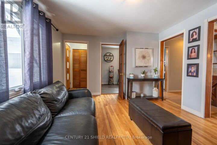 Property Photo: 1005 Third Street East ON K6H 2E9