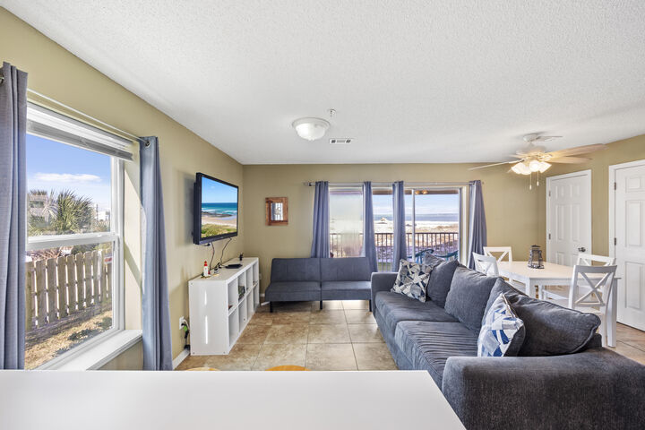 Property Photo:  7464 Sunset Harbor Drive Apt 111  FL 32566 