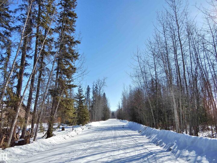 Property Photo:  54426 Rge Road 40 621  AB T0A 0A0 