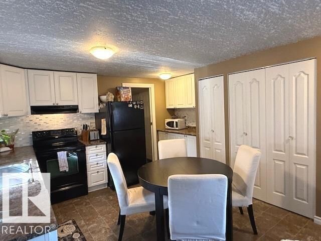 Property Photo:  1141 Lake Vista Drive  AB T8H 1J8 