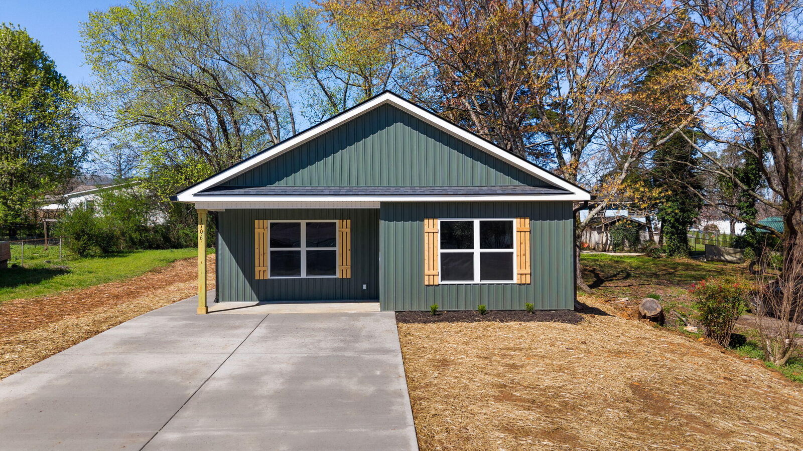 Property Photo:  1706 Westland Drive SW  TN 37311 