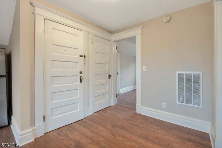 Property Photo: 10 Altamont Ct 3 NJ 07960