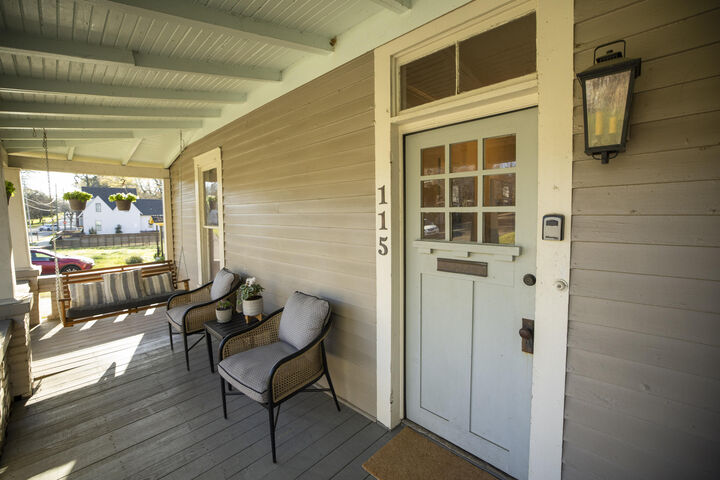 Property Photo:  115 W Gillespie  MS 39759 