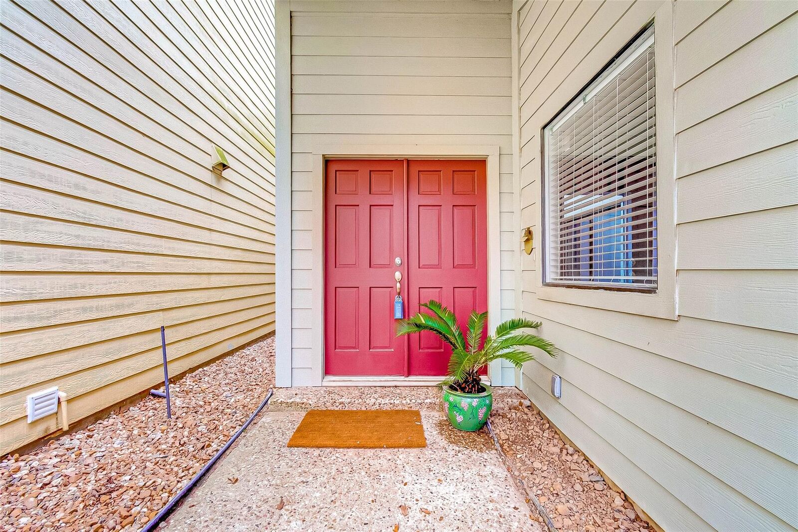 Property Photo:  395 Rancho Bauer Drive  TX 77079 