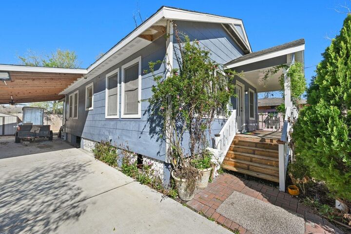 Property Photo: 7921 Pointer Street TX 77016