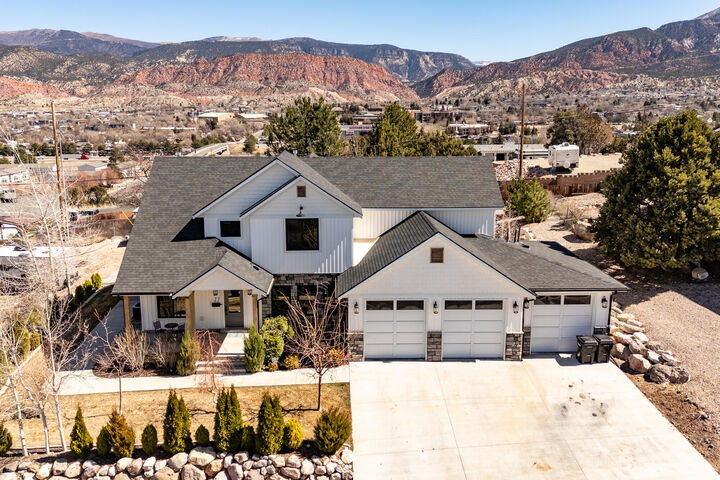 Property Photo:  77 S Columbia Way  UT 84720 