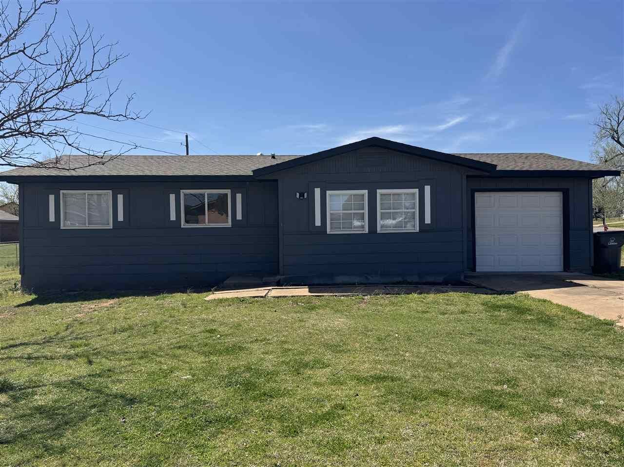 Property Photo:  701 SW 46th St  OK 73505 