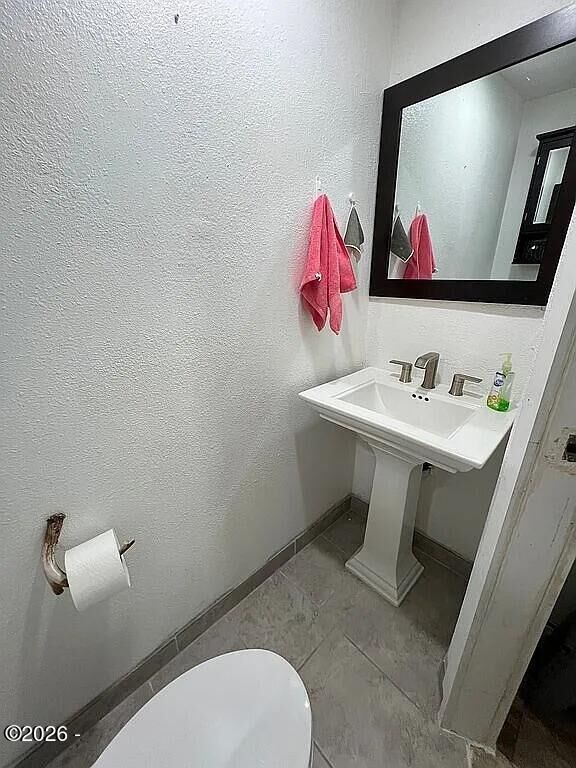 Property Photo:  572 SE Jetty Avenue  OR 97367 