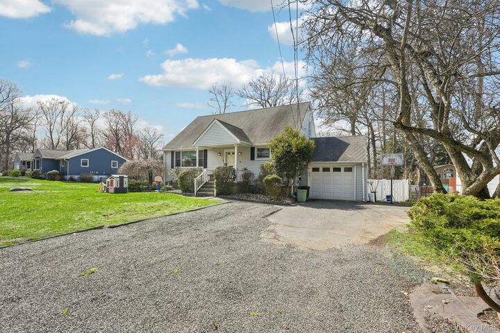 Property Photo:  55 Sherwood Drive  NY 10954 