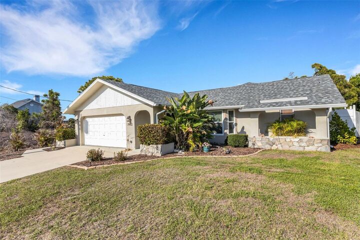 Property Photo:  7442 Rosemont Drive  FL 34224 