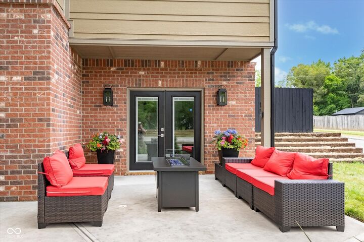 Property Photo:  2130 Brookside Parkway North Drive  IN 46201 