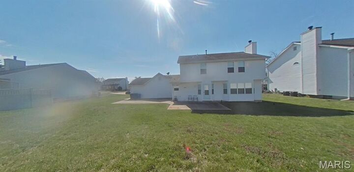 Property Photo:  1860 Chateau Du Mont Drive  MO 63031 