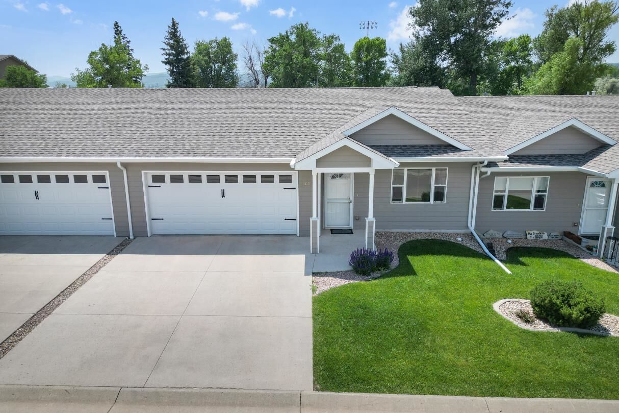 Property Photo:  1205 Silverbrook Lane  SD 57783 