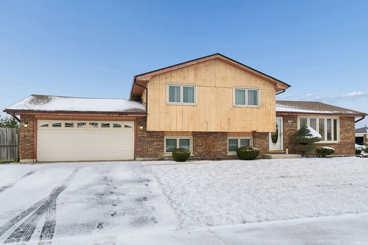 Property Photo:  16942 89th Avenue  IL 60487 