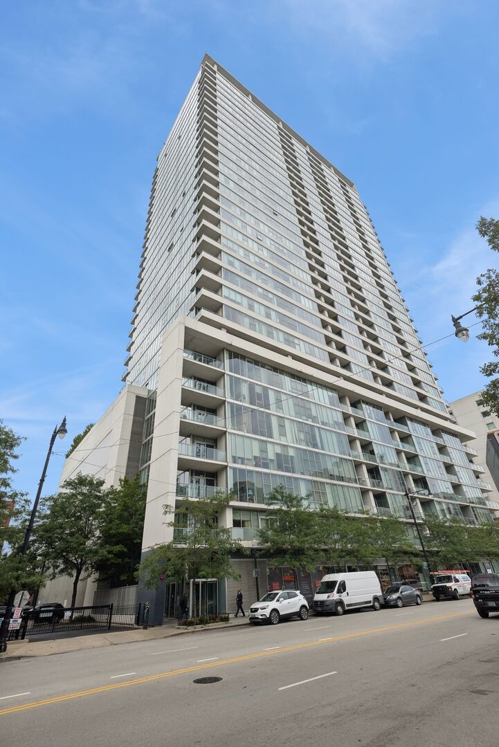 Property Photo:  1720 S Michigan Avenue 2218  IL 60616 