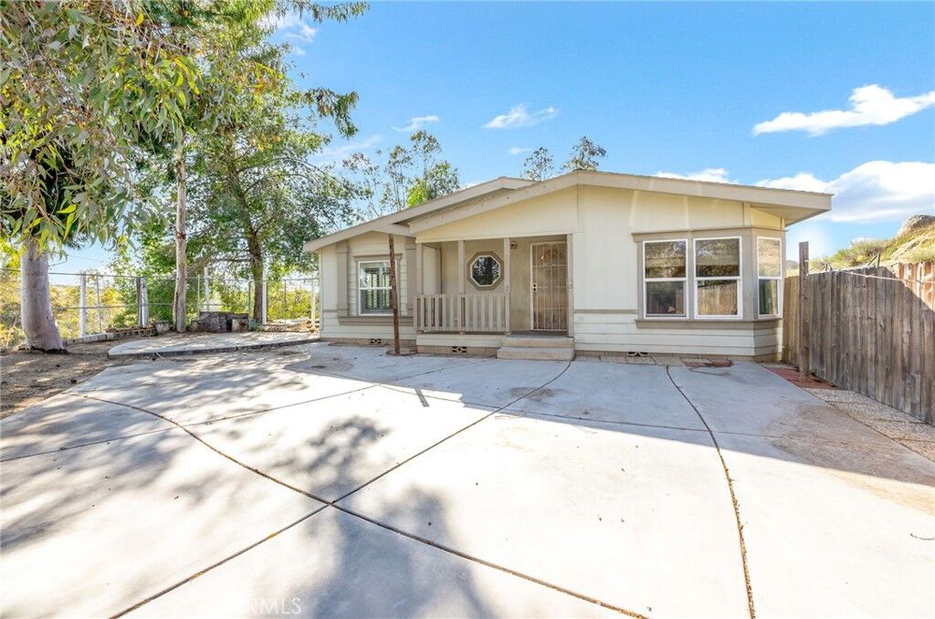 Property Photo:  43870 Wilson Valley  CA 92544 