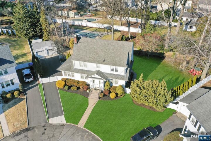 Property Photo: 10 Lynn Court NJ 07070