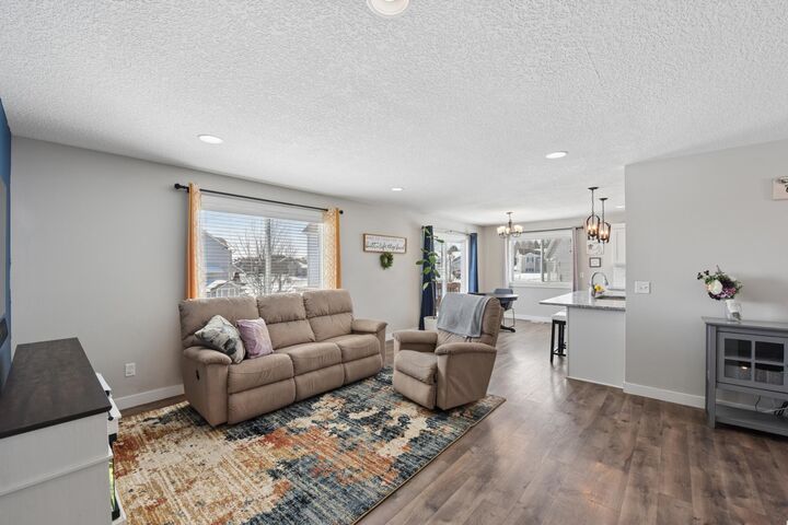 Property Photo: 1100 Susan Lane WI 54023