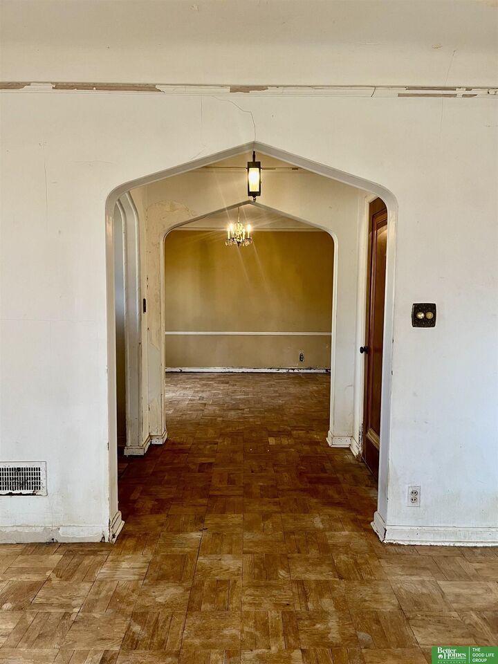 Property Photo:  2011 N 55th Street  NE 68104 