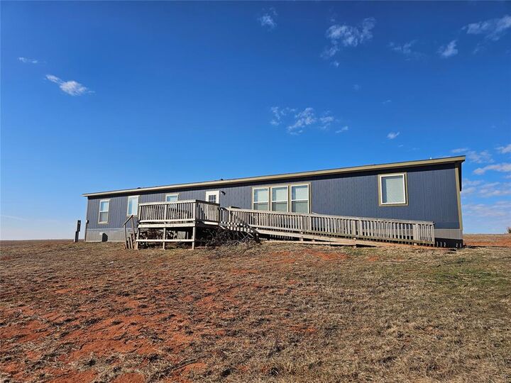 Property Photo:  1448 County Road 1344  OK 73018 