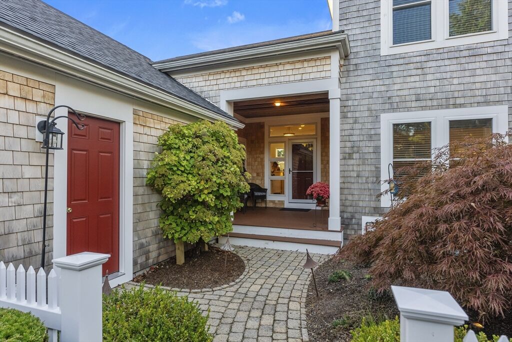 Property Photo:  19 West Trevor Hill 19  MA 02360 