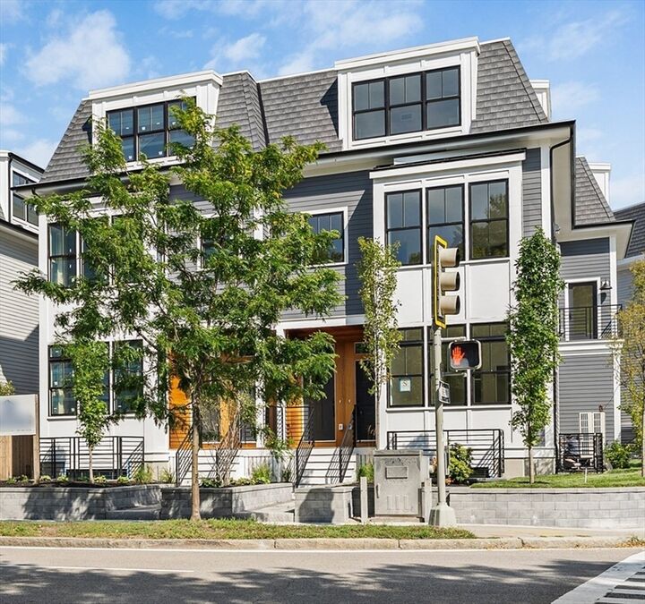 Property Photo:  325A Alewife Brook Pkwy A  MA 02144 