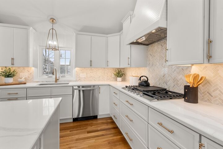 Property Photo:  78 Wood Avenue  MA 01028 