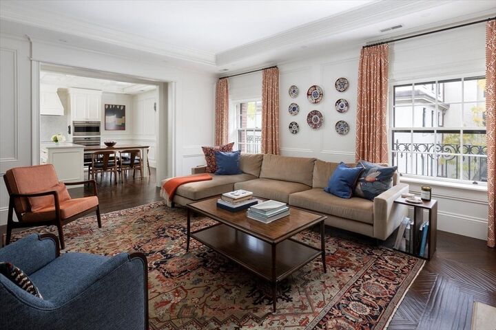 Property Photo:  142 Chestnut St 8-9  MA 02108 