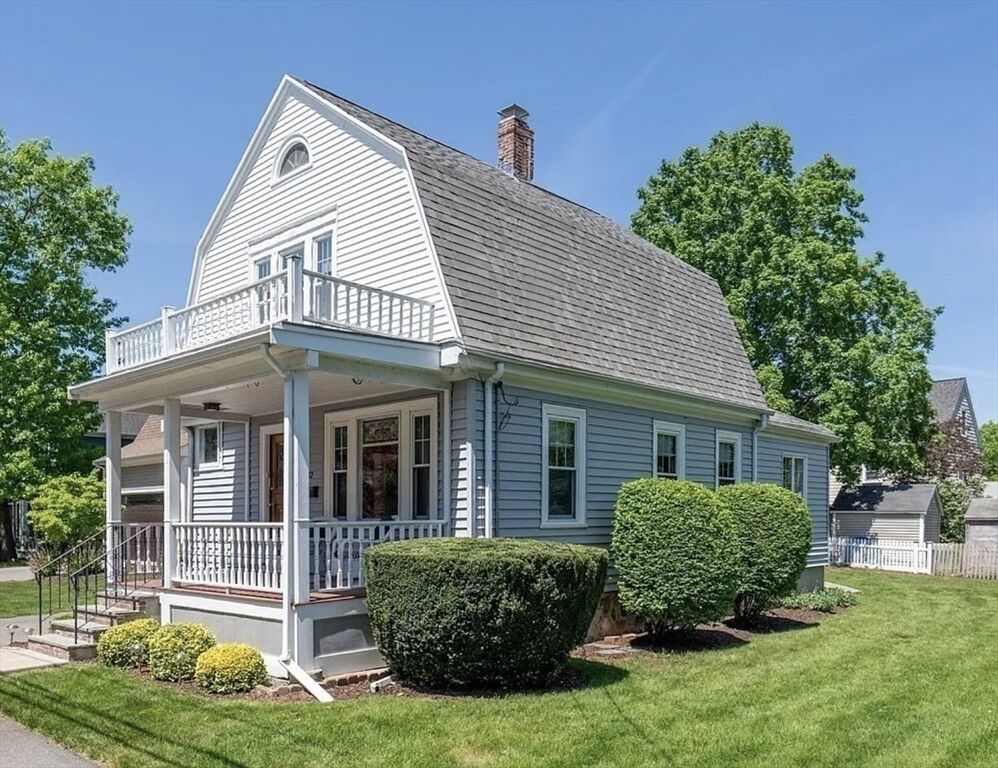 Property Photo:  82 Oak Street  MA 02421 