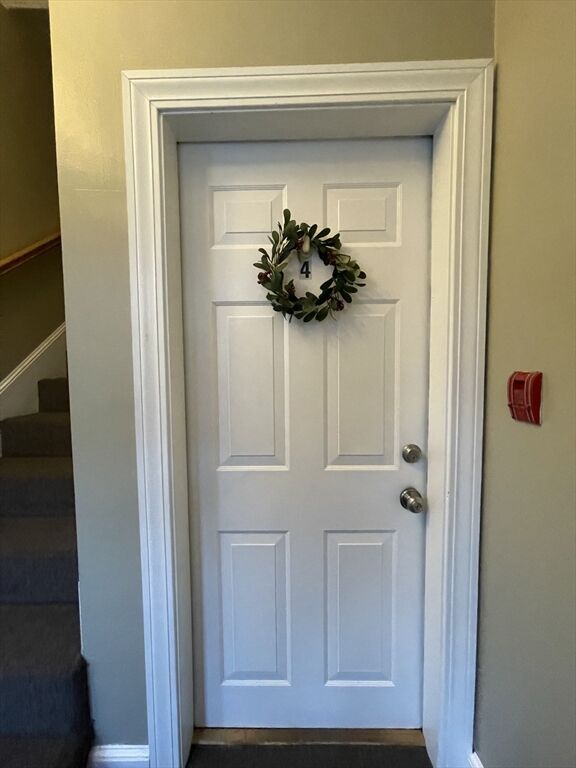 Property Photo:  11 Thomas Park 4  MA 02127 