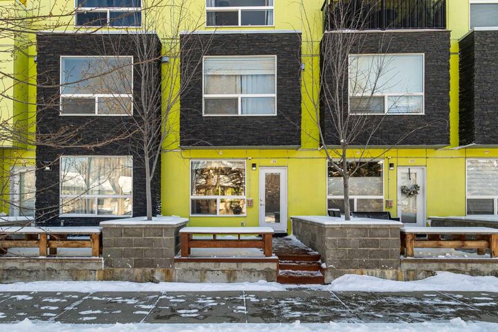 Property Photo:  1740 9 Street NW 106  AB T2M 4Z5 