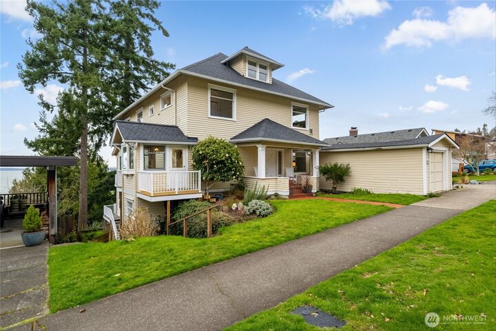 Property Photo:  240 S Forest Street  WA 98225 