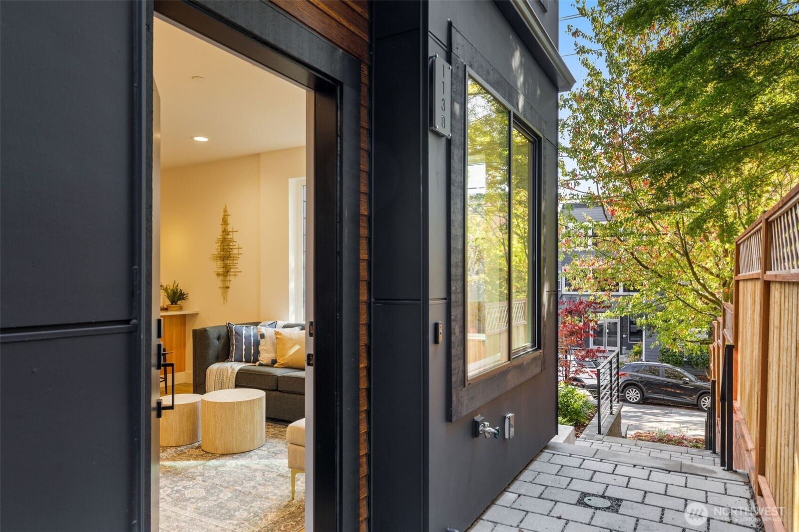 Property Photo: 113 24th Avenue E B WA 98112