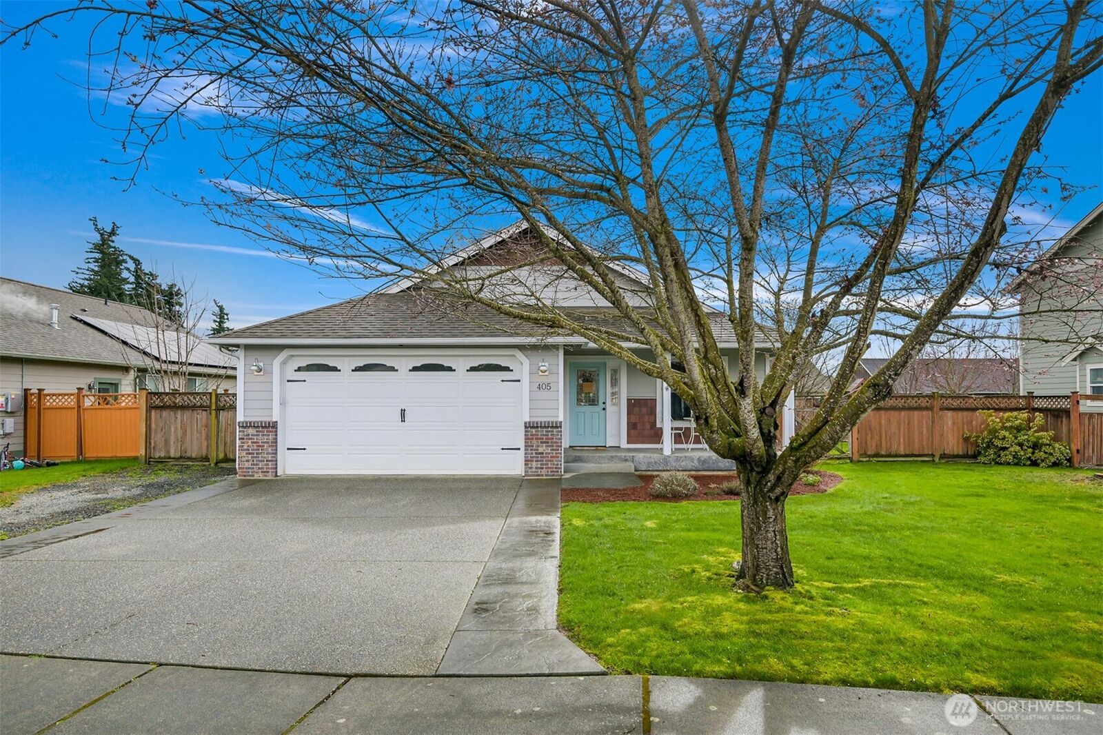 Property Photo:  405  Jackson Court  WA 98276 