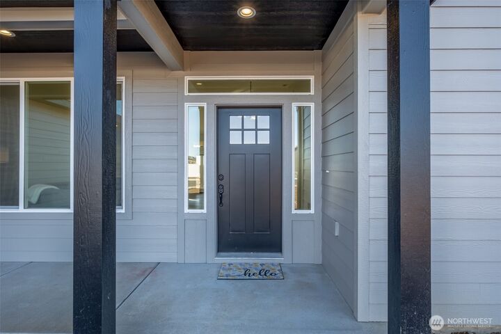 Property Photo:  88  Sunwest Drive  WA 98823 