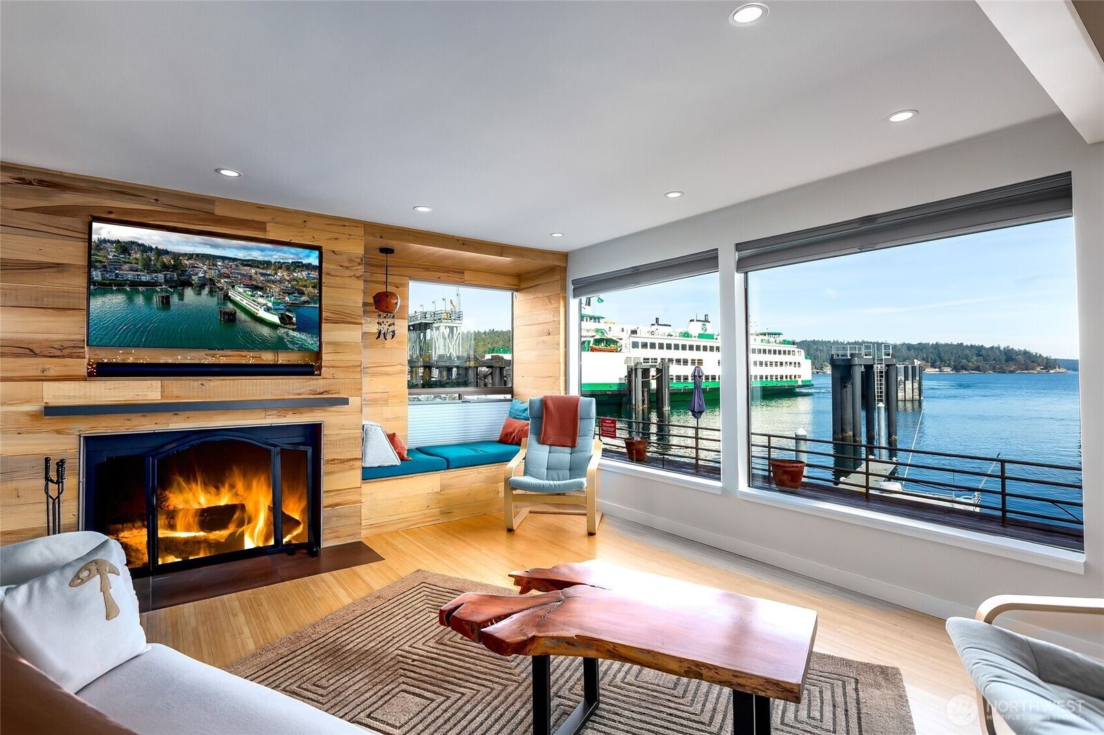 Property Photo:  200  East St D107  WA 98250 