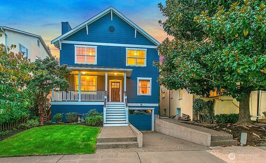 Property Photo:  1517  41st Avenue E  WA 98112 