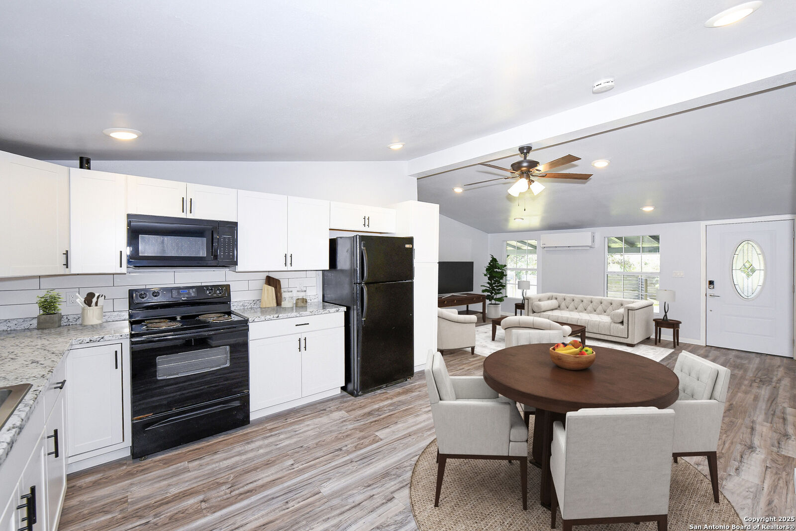 Property Photo:  600 Dawnridge Drive  TX 78065 