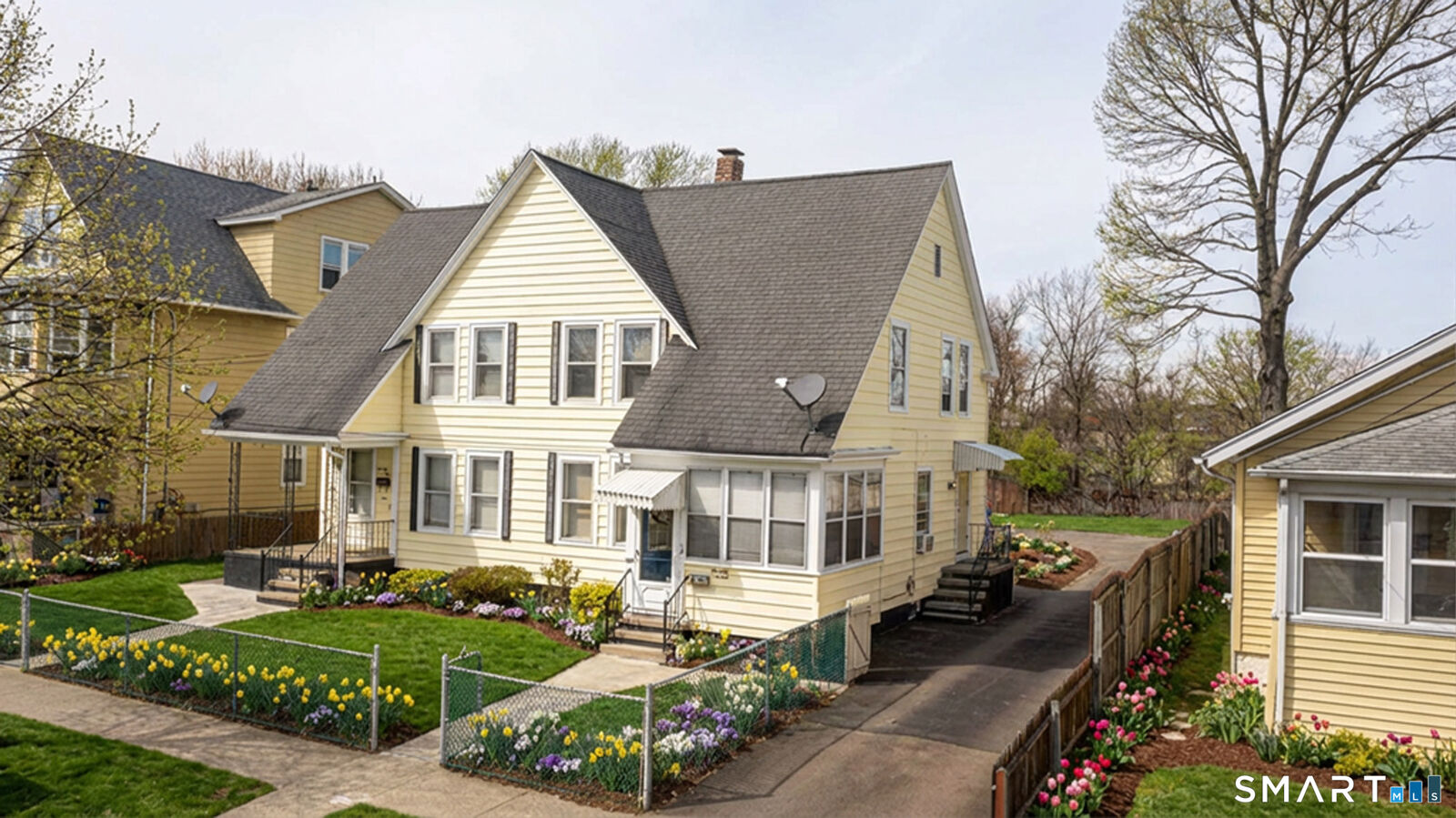 Property Photo:  77 Atwater Street  CT 06516 