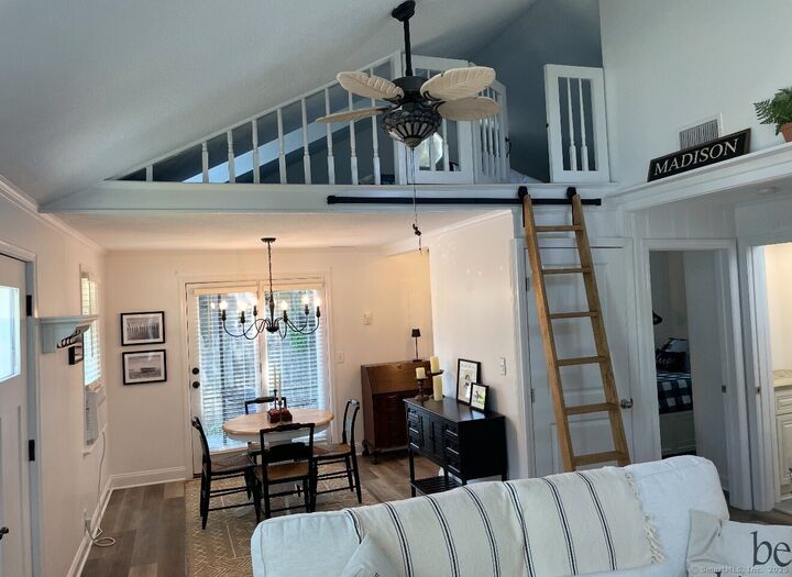 Property Photo:  42 Taylor Avenue  CT 06443 