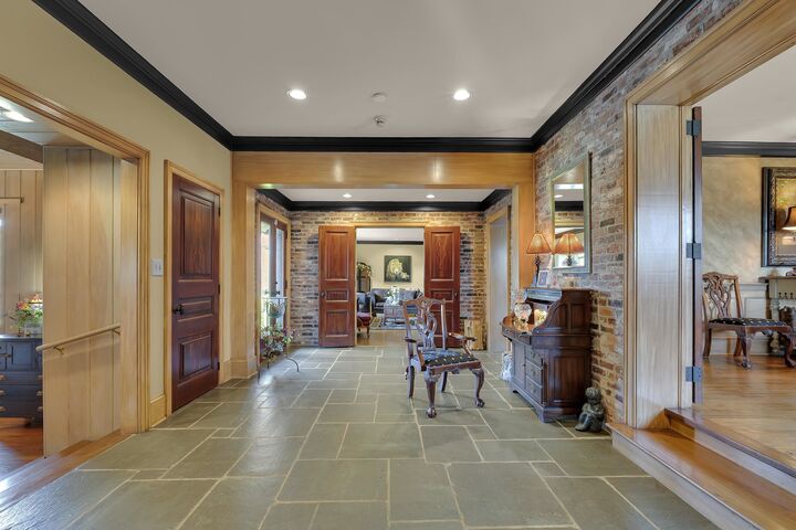 Property Photo:  121 Montgomery Drive  SC 29302 