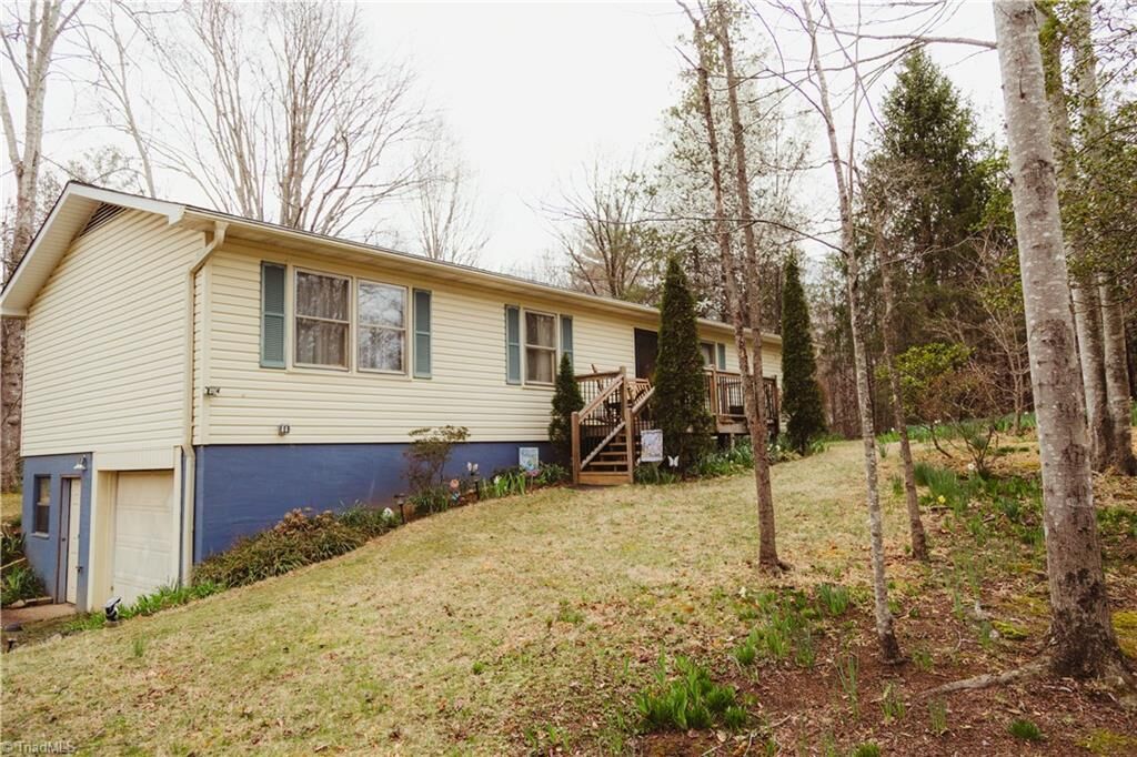 Property Photo:  622 Moravian Mill Road  NC 28654 