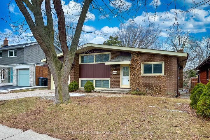 Property Photo: 3223 Constitution Boulevard ON L4Y 2Z1