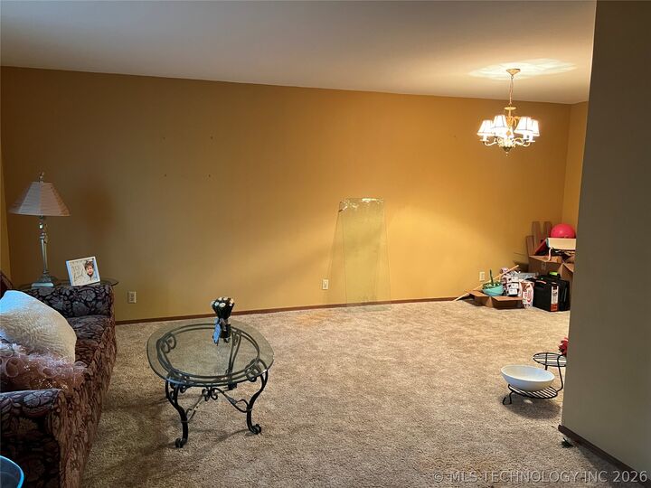 Property Photo: 2711 Kingston Street N OK 74403