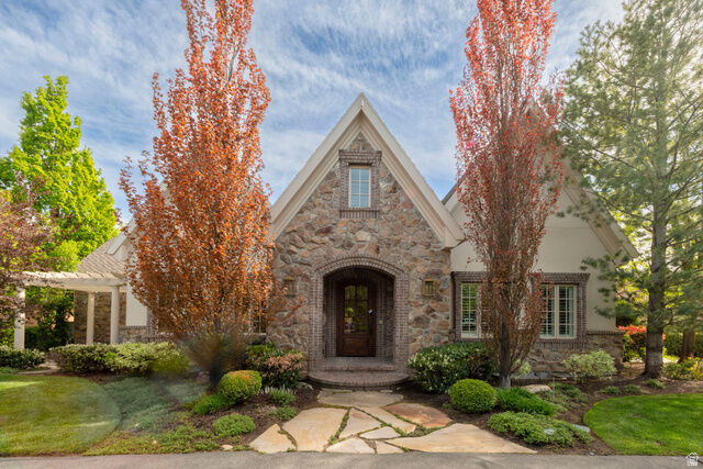 Property Photo:  2620 E Casto Ln  UT 84117 