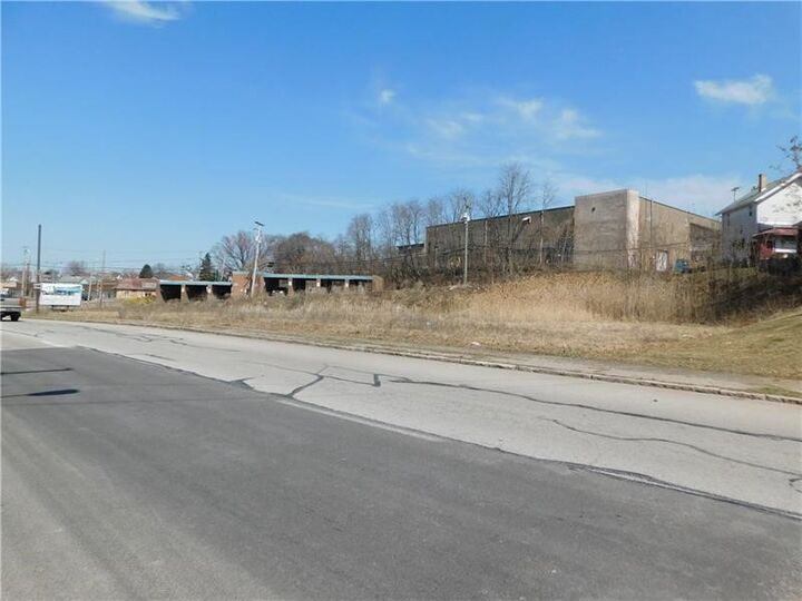 Property Photo:  32 Coolspring Street  PA 15401 