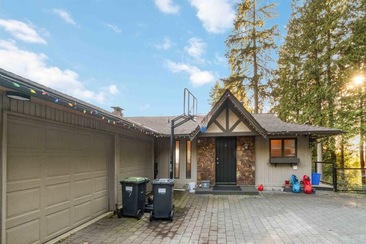 5189 Madeira Court — photo 1