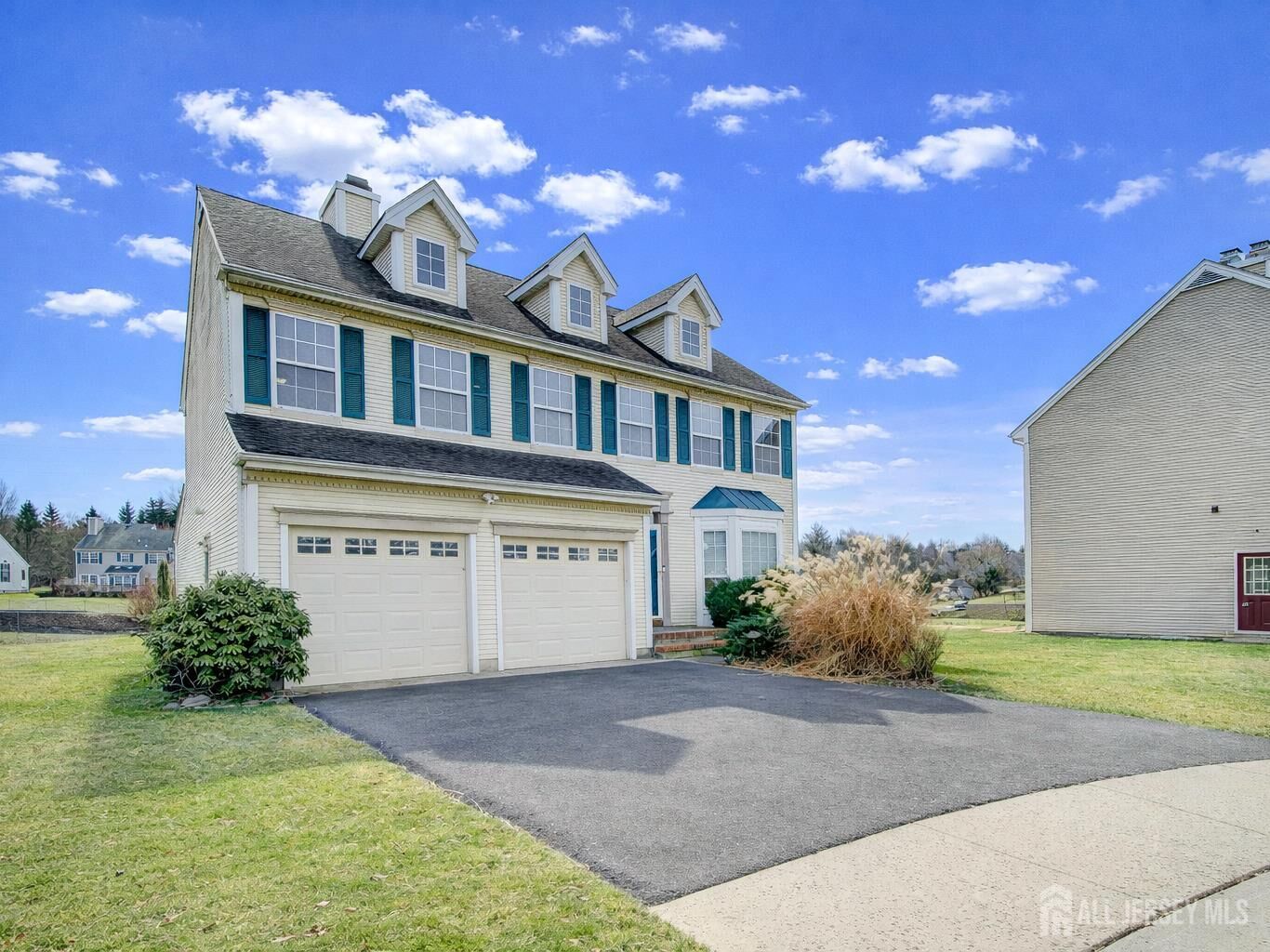 Property Photo: 8 Mulberry Court NJ 08876
