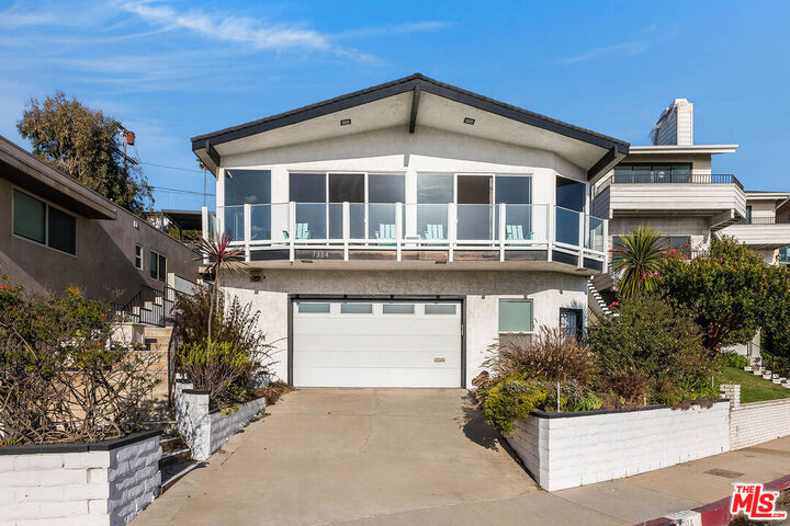 Property Photo:  7334 Vista Del Mar Ln  CA 90293 